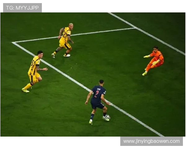 杜埃导演进球 巴黎圣日耳曼主场力克对手迎来胜利